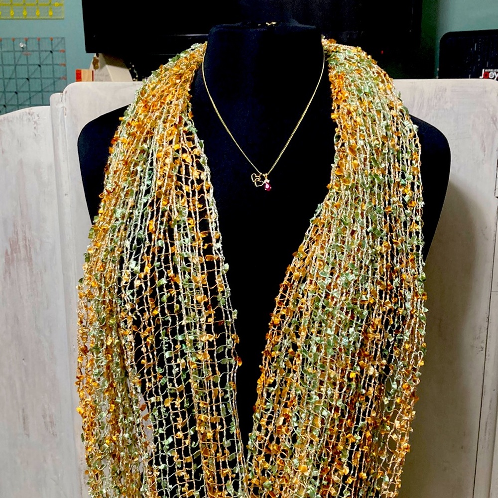 Infinite scarf in green and golds